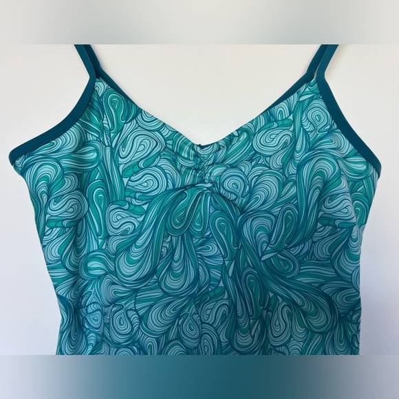Lululemon athletica Gather V Tank Green Blue Teal Swirl Camisole Yoga Size 10 - Picture 3 of 6